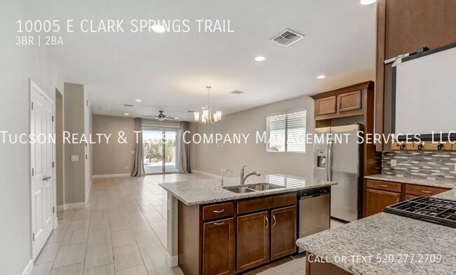 Foto del edificio - 10005 E Clark Springs Trail