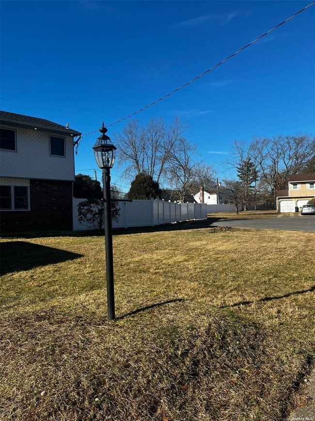 Building Photo - 61 Andover Dr