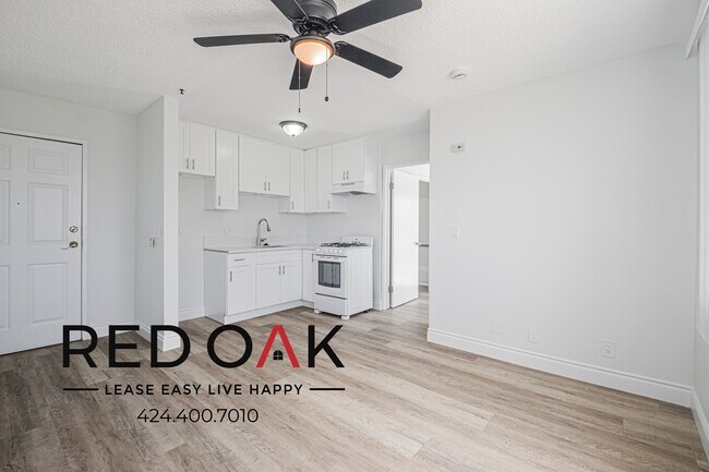 Building Photo - 518 E 4th St