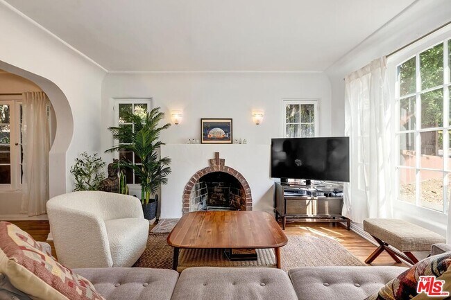 Foto del edificio - 3484 Oak Glen Dr