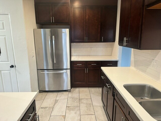 Foto del edificio - 2911 S Palm Grove Ave