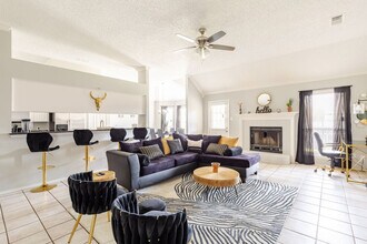 Building Photo - 4808 Tee Dr