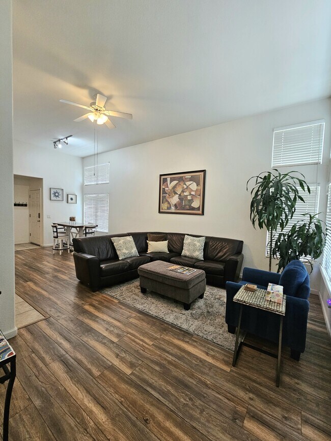 Foto del edificio - 5855 N Kolb Rd