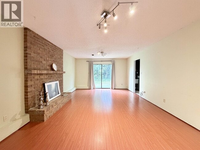 Building Photo - 10971 Housman St