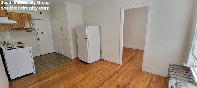 Building Photo - 756 Huntington Ave