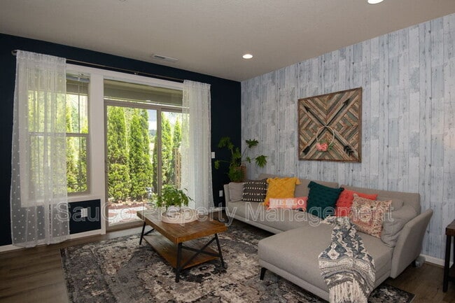 Building Photo - 13558 SW Beach Plum Terrace