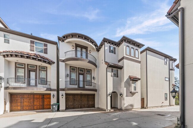 Foto del edificio - 1306 Hawthorne St