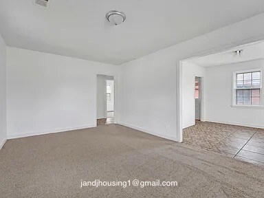 Foto del edificio - 2673 Enterprise Ave