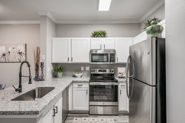Primary Photo - Elevate Your Everyday – Lease Now