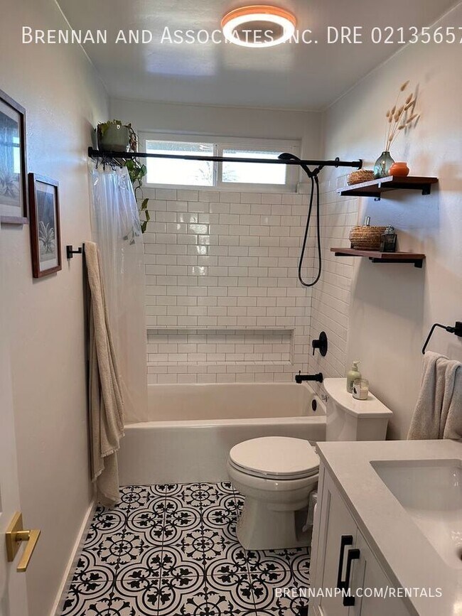 Building Photo - 2861 B St