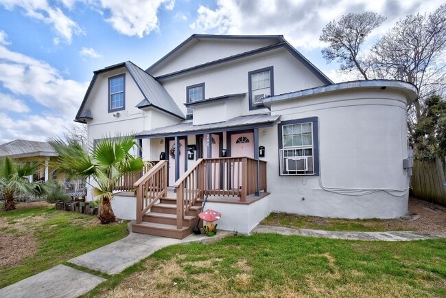 Large 2-Bedroom Near I-10 & Culebra - Large 2-Bedroom Near I-10 & Culebra Apartment