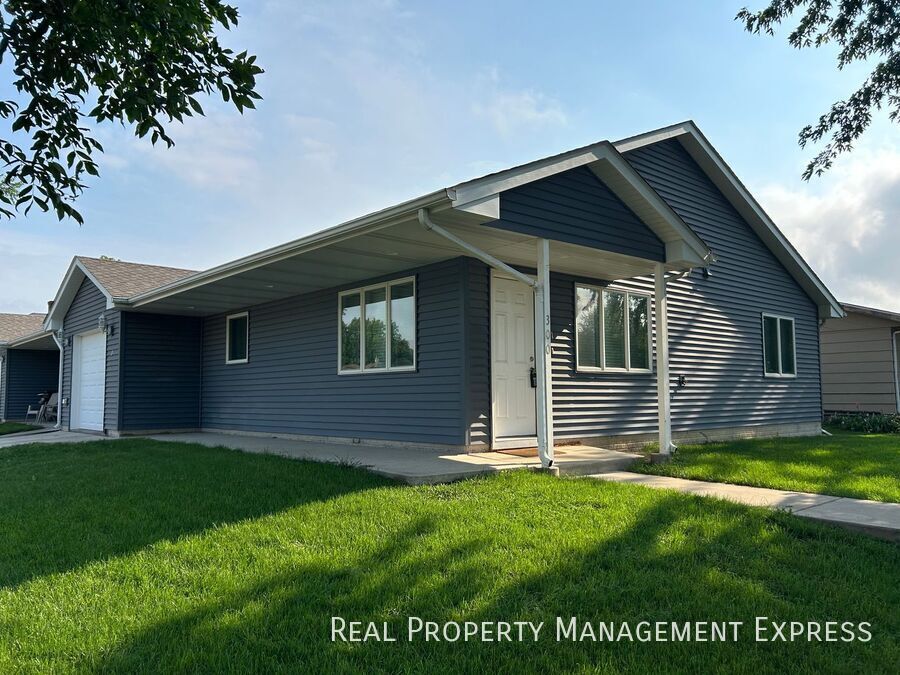 Foto principal - Charming 2-bedroom 2-bathroom home