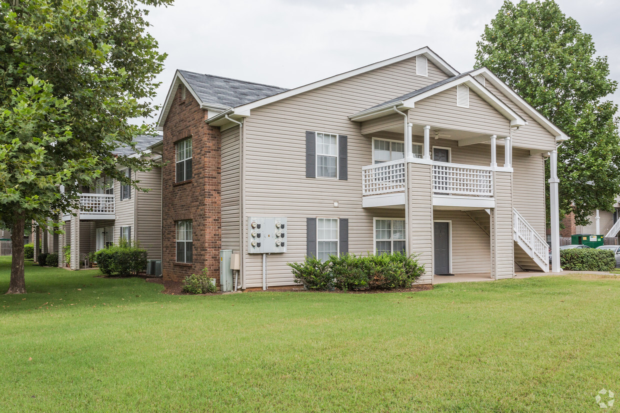 Primary Photo - Northfield Commons Apartments