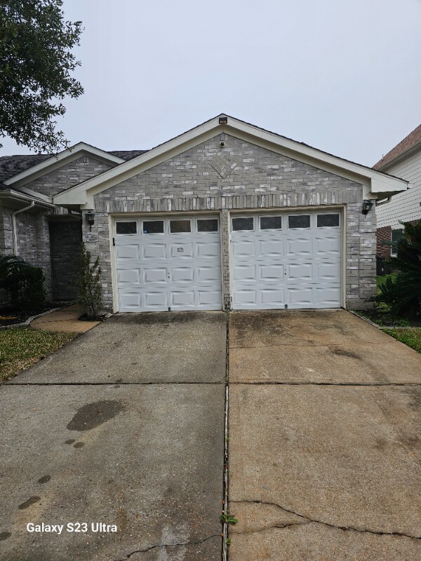 Foto del edificio - 12315 Wright Oaks Dr