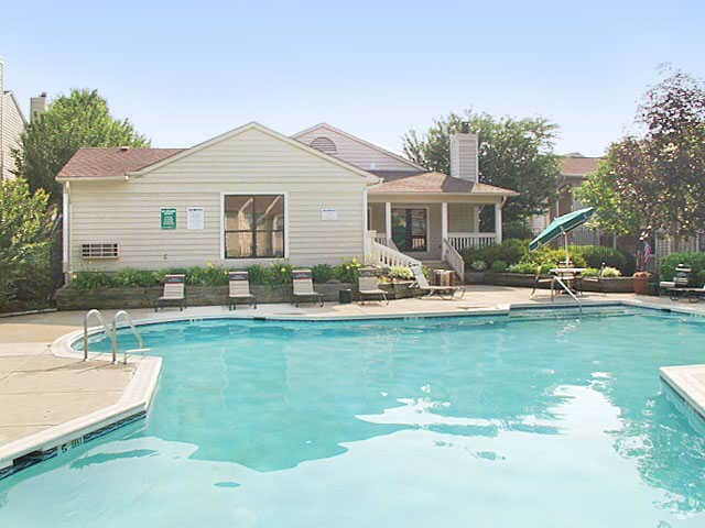 Pool - Southpoint Reserve at Stoney Creek