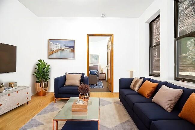 Building Photo - 189 E 3rd St