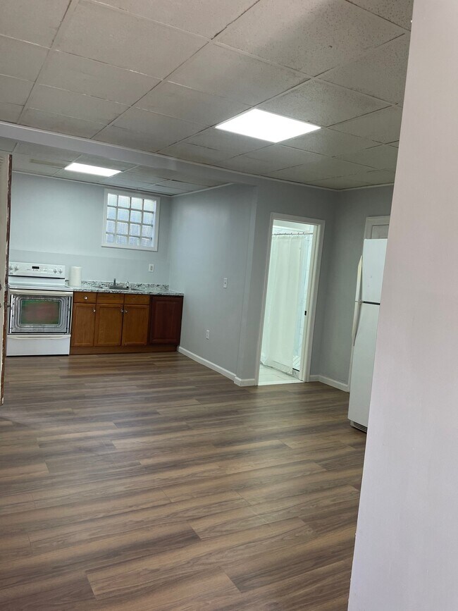 Foto del edificio - 1109 Girard Ave