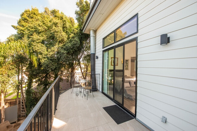 Master Bedroom Deck - 809 Warren Ave