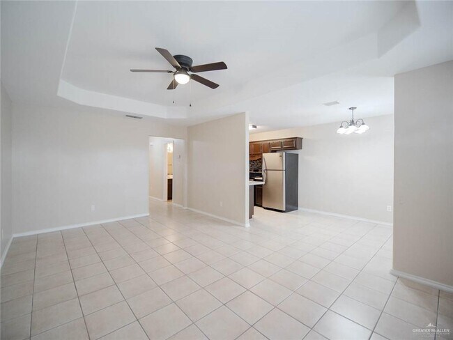 Foto del edificio - 2121 Lake View Dr