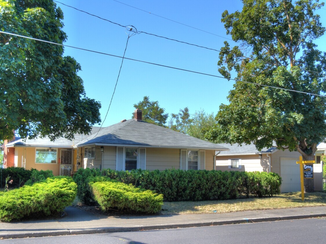 919 W Glass Ave, Spokane, WA 99205 House Rental in Spokane, WA