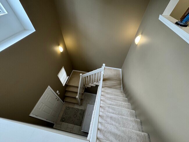 Foto del edificio - 5259 Twin Oaks Dr