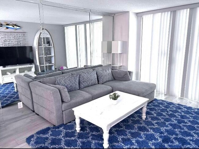 Building Photo - 111 Briny Ave