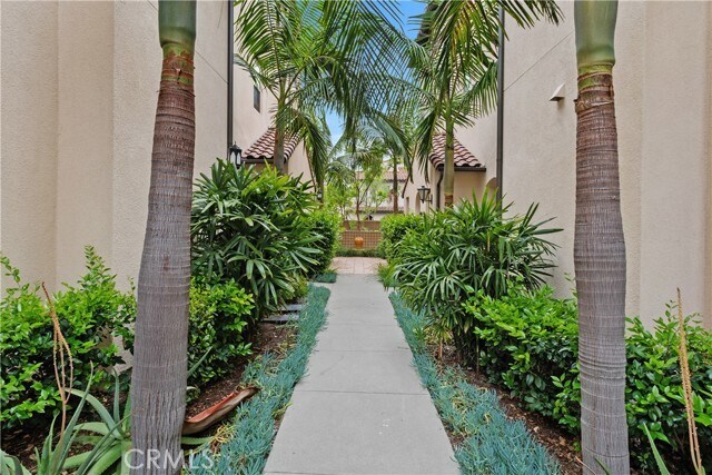 Foto del edificio - 717 Spring Gdn