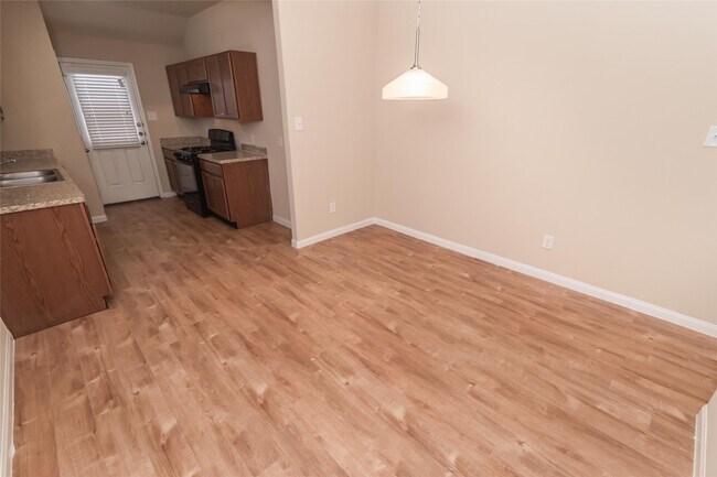 Foto del edificio - 2443 Gibbs Bend Ct