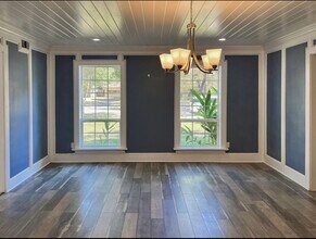 Building Photo - 17715 Loring Ln