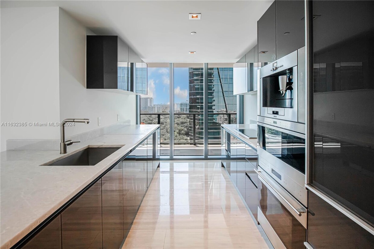 Foto principal - 1451 Brickell Ave