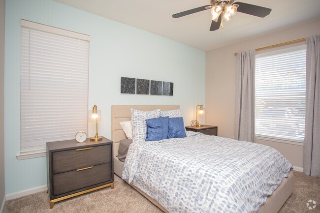 2BR, 2BA - 1130SF - Upgraded Model - Vista 121
