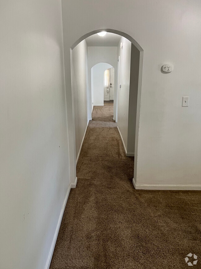 Main hallway - 326 Lafayette Ave