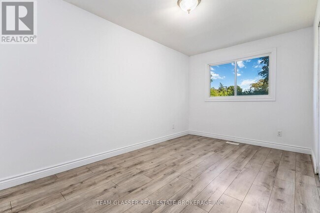 Photo du bâtiment - 237 Banbury Rd