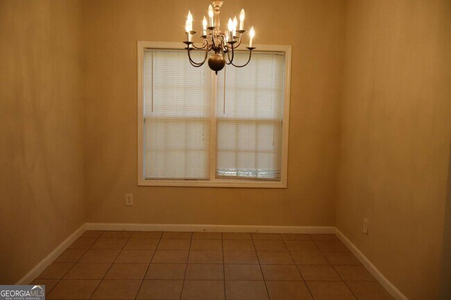 Foto del edificio - 176 Rivergate Ct