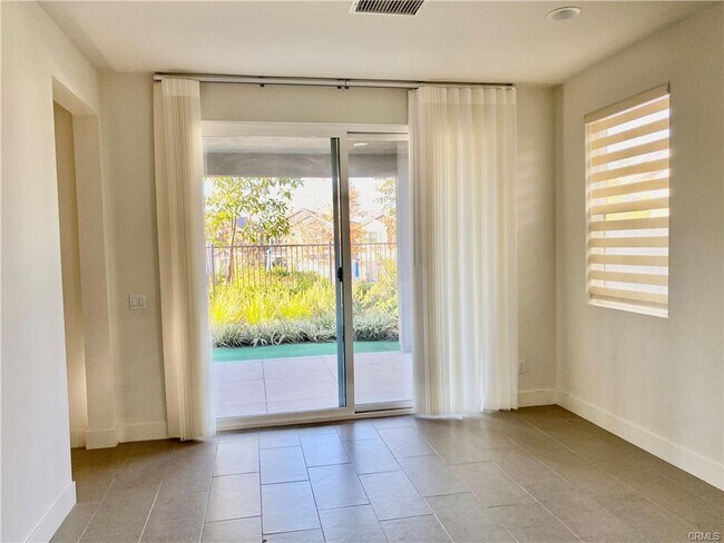 Foto del edificio - 57 Alienta Ln