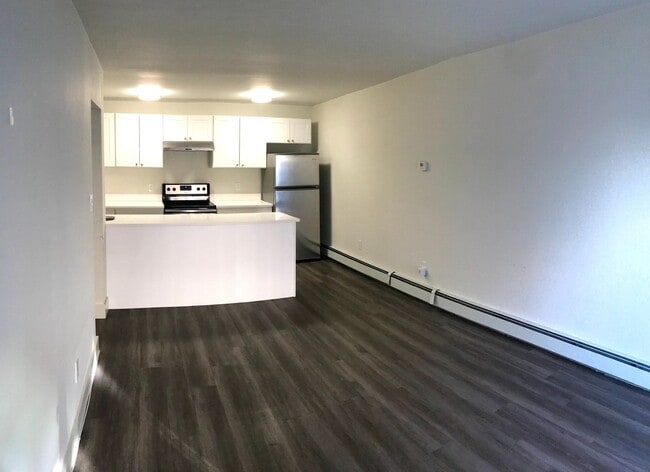 Interior Photo - 211 First Ave