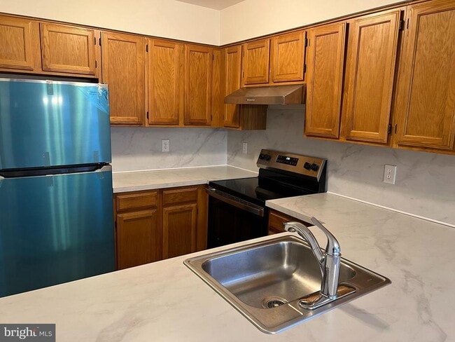 Foto del edificio - 83 W Laurel Ave