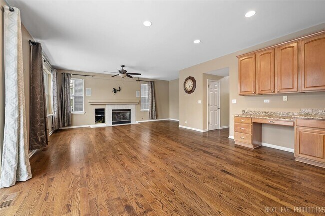 Foto del edificio - 706 Versailles Pkwy