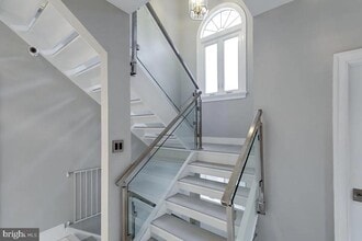 Building Photo - 4611 Charleston Terrace NW