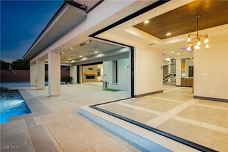 Building Photo - 94 Glade Hollow Dr