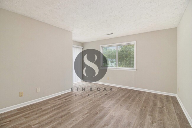 Building Photo - 3782 Kensingwood Trace