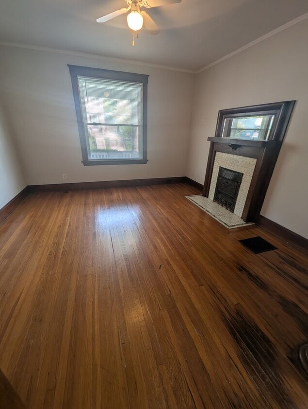 Photo - 3111 Linwood Ave