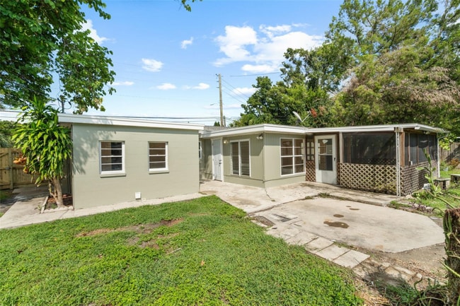 Building Photo - 5916 Gulfport Blvd S