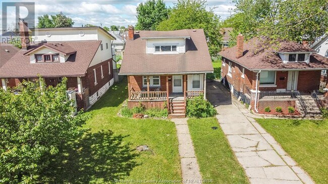 Photo du bâtiment - 1531 Windsor Ave