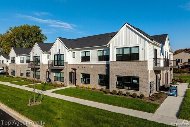 Building Photo - 31601 Gabby Ct