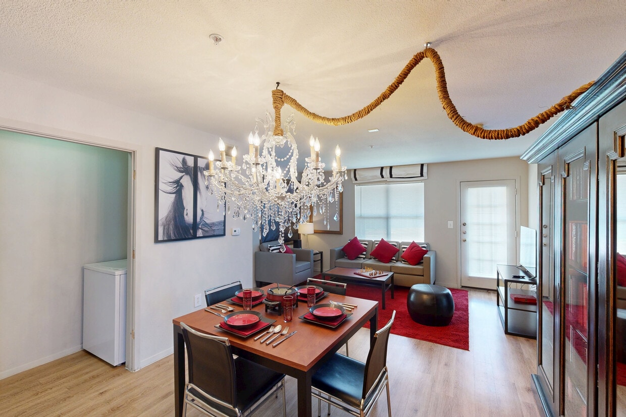 Photo - The London Apartments