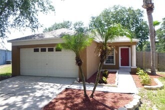 Building Photo - 413 Pine Pointe Ct