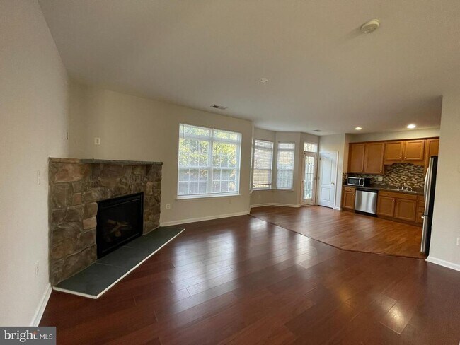 Foto del edificio - 314 Kintyre Ln