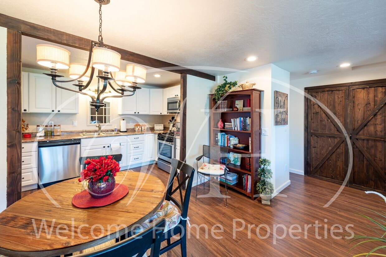 Foto principal - 109 NE Cedar Ave