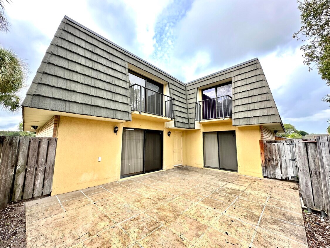 Foto principal - 805 8th Way